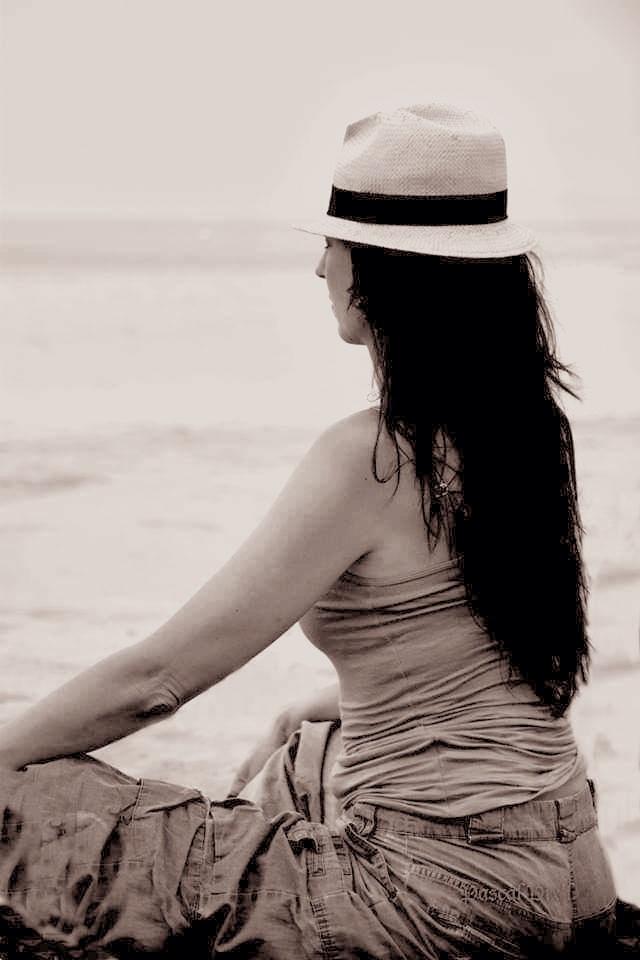 Carine Roche. Guérisseuse. Thérapeute holistique. Professeur de yoga. Ô cœur de l'évéil